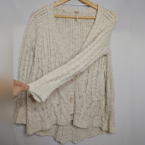 Free People Chunky Knit Cardigan Ivory Cream Small Cotton High Low Hem Pockets - Picture 5 of 10